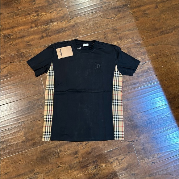 Burberry Checker T-Shirt - Picture 1 of 2